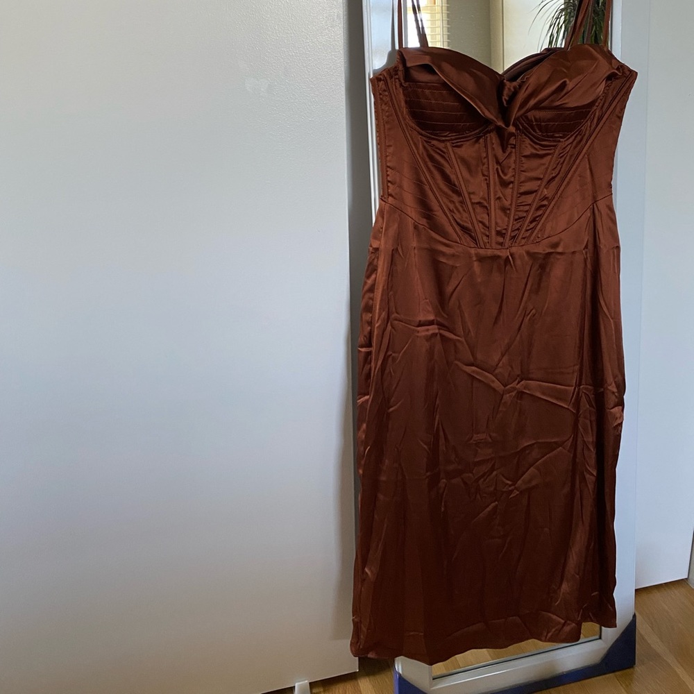 Rich brown corset cocktail dress - Picture 3 of 4